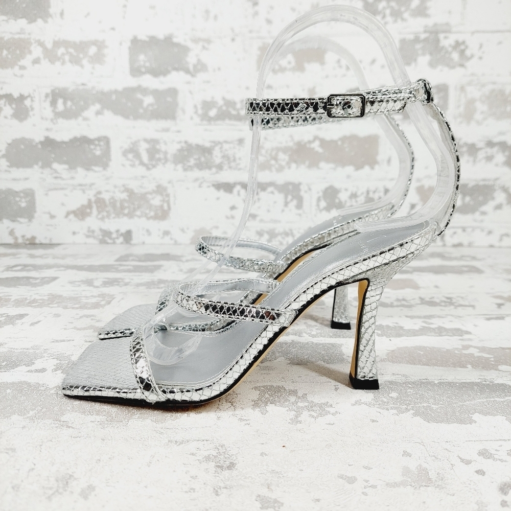 New Marc Fisher LTD. Women's Dalida Embossed Leather Strappy Sandals i976